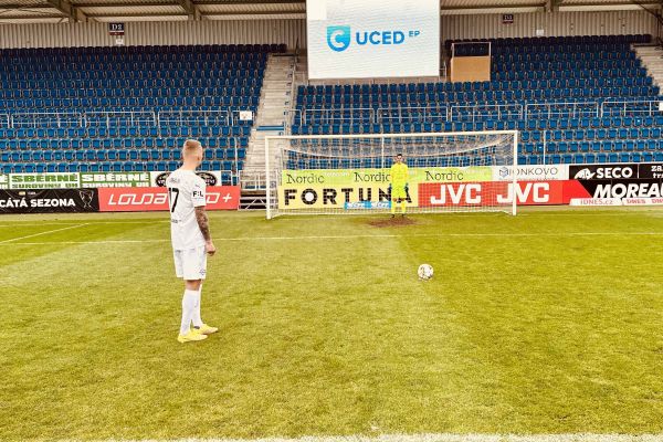 UCED EP, tedy elektrárna Prostějov, pomáhala svou energií fotbalistům.