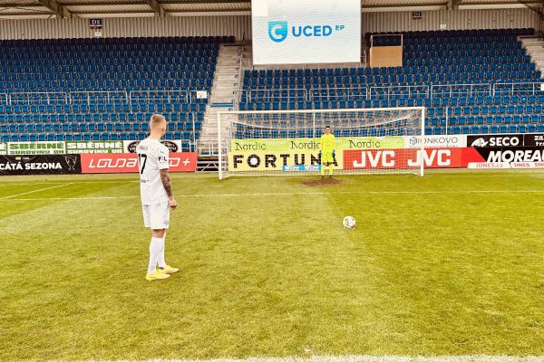 UCED EP, tedy elektrárna Prostějov, pomáhala svou energií fotbalistům.